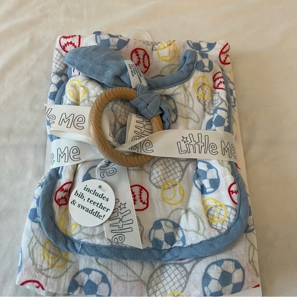 Gerber Flannel Baby Blankets, little me blanket set & pack 3 muslin blankets - Picture 2 of 3